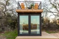 Rooftop Deck and Upscale Amenities - Exquisite Tiny Oasis Hotels in McLennan County