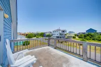 Lovely home 5 lots from the beach with screened porch, decks & fast WiFi
