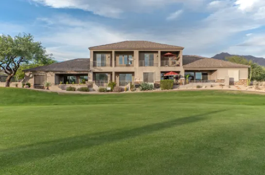 Stunning Golf Course Views and Heated Community Pool - Elegant Retreat