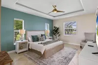 Private Pool, Hot Tub and Waterfront Views - Spacious Tranquil Escape Hotel di Cape Coral