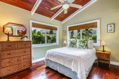 Ocean Views and Gourmet Kitchen - Exquisite Coastal Escape Hotels near Waioli Mission House