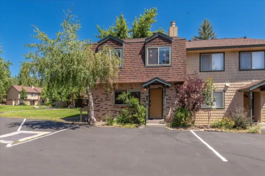 Hot Tub and Year-Round Pool - Charming Family Sanctuary