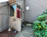 Riverside Fire Pit and Community Pool - Tranquil Charming Retreat