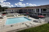 Super 8 by Wyndham Woods Cross/Salt Lake City North
