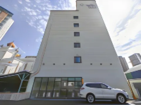 Brown Dot Hotel Sinan Hotels near Gwangju History & Folk Museum