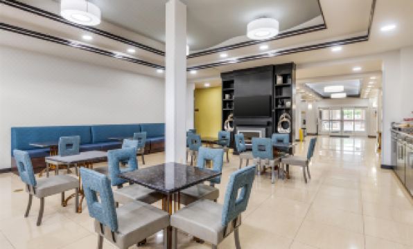 Best Western Plus JFK Inn Suites