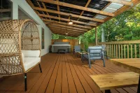 The Lofts on Indian Point - Near Silver Dollar City Hotels in Sunset Cove Township