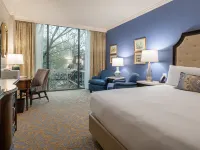 The Houstonian Hotel, Club & Spa Hotels near Karbach Brewing Co.
