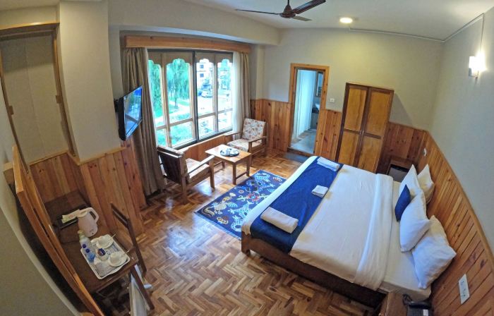 Khamsum Inn