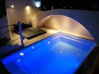 Alizea Villas & Suites - Hot Tub