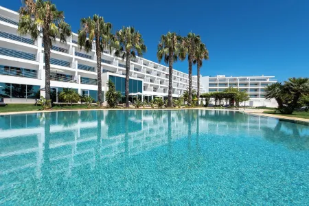 Vista Marina Apartamentos Turisticos Отели рядом со станцией Portimao