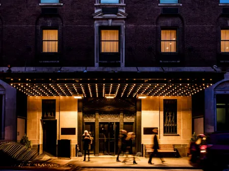 The Chicago Hotel Collection - Ambassador Gold Coast