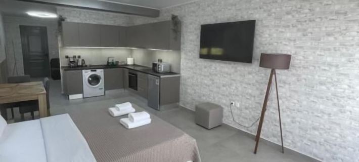 Avr Airport Deluxe Suites 6 Airport Free Shutle Hotels in Markopoulo Mesogaias