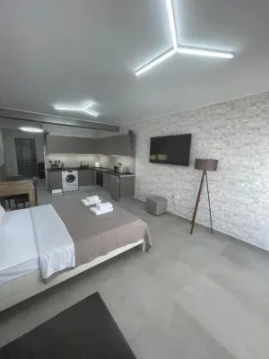 Avr Airport Deluxe Suites 6 Airport Free Shutle - Balkon