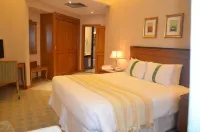 Eastyard Khobar Hotel - Formerly Ramada by Wyndham Khobar - parking