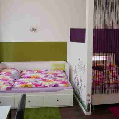 GoVienna Small Modern Apartment Rooms