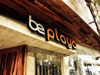 Be Playa Hotel Boutique & Rooftop Bar Отели рядом с достопримечательностью «Пляжный клуб Kool»