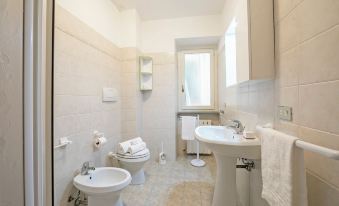 Casa Dolce Casa Stresa 50m from Lake - Happy Rentals