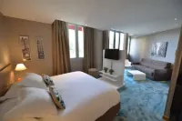 You Hotel de France Valence - Handwritten Collection