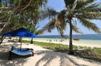 Mombasa Continental Resort - Beach