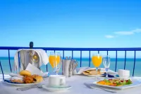 Hotel Playa Victoria - breakfast