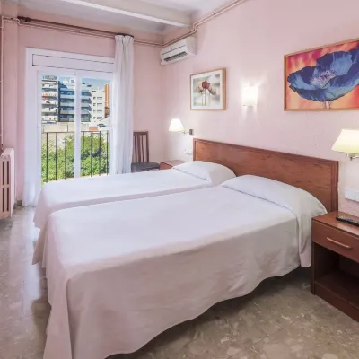 هوستال سوليمار Hotels near مكتب سياحي