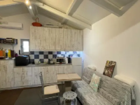 Simple Stay Vari's House Hotels in Kropia