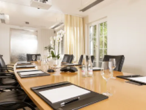 パルクホテル ゾンネンホフ ファドゥーツのホテル