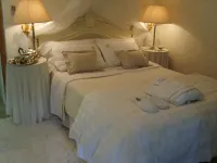 Emerald Guest House Springs Hotels in Nigel