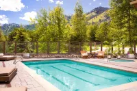 Teton Mountain Lodge and Spa, a Noble House Resort - Pools