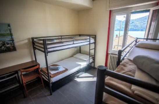 Lake Como Hostel La Primula, Menaggio Hotel a 