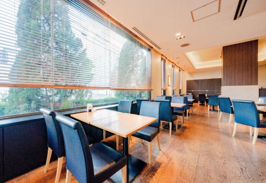 호텔 그랜드 테라스 오비히로의 깔끔한 로비 모습