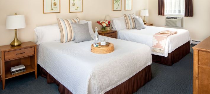 Sesuit Harbor House Hotels in Barnstable County