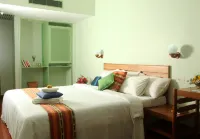 Soma Palmshore Hotel a 