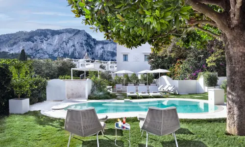Pazziella Garden & Suites