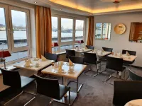Hotel am Elbufer Hotels in Finkenwerder