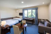 Hawkesbury Race Club Motel Hotels in Richmond