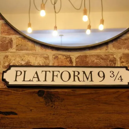 Studio-Sleeps 4-10 Min H Potter-17 Min London Отели рядом с достопримечательностью «Железнодорожный вокзал Уотфорда»