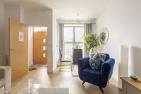 Queens Lodge 1-Bed Apartment in Redhill