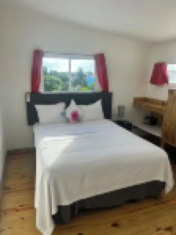 Hillmon's Hotel Bar Lounge 住宿飯店