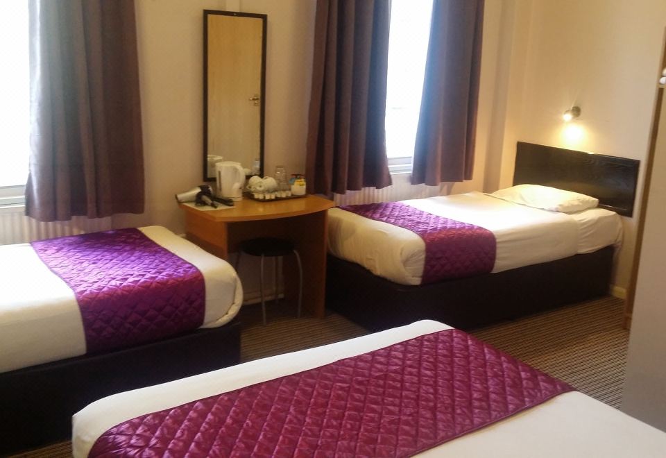 3. 아리바 호텔..