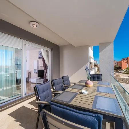 Apartments with Pool Villa Zora