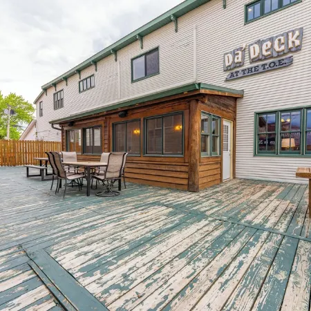 A Taste of Ely 4 BR Apartment, with Sauna