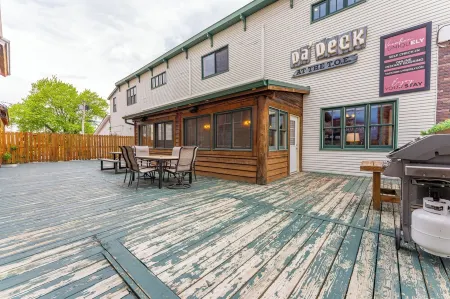 A Taste of Ely 4 BR Apartment, with Sauna