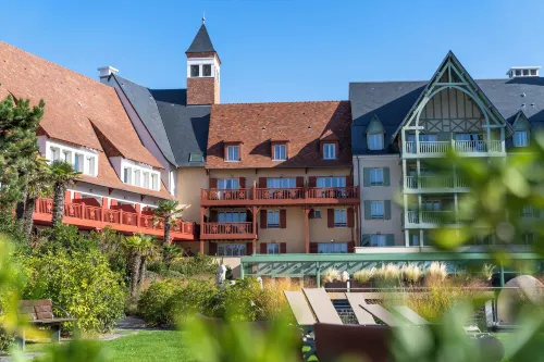 Résidence Pierre & Vacances Premium Presqu'Ile de la Touques Hotels in Trouville-sur-Mer