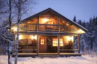 Wilderness Chalet Kuusamo Hotels near Kuntivaaran näköalatorni