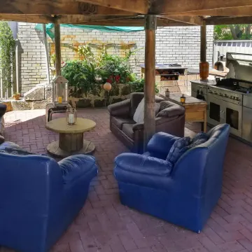 Airport B&B