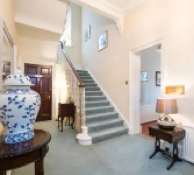 선뱅크 하우스 메트로 호텔