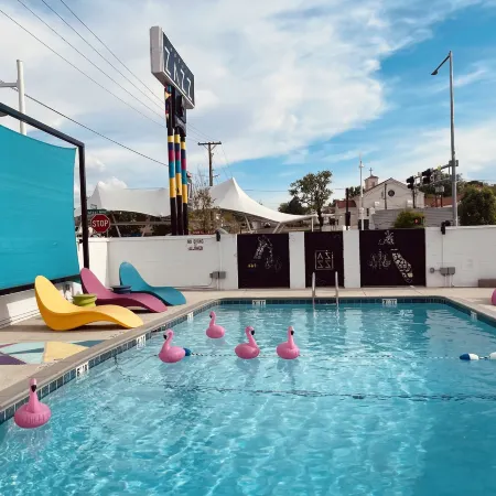 Hotel Zazz