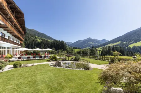 Alpbacherhof Mountain & Spa Resort Отели в г. Крамзах